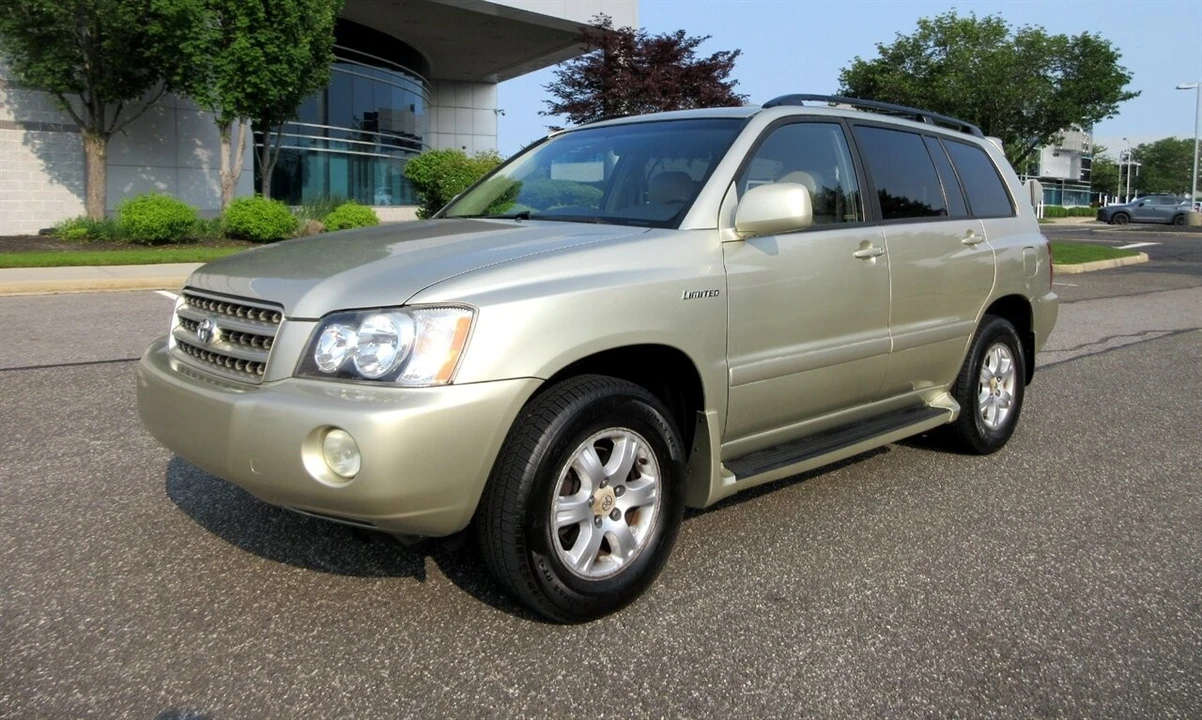 2003 Toyota Highlander - Image 9 of 21