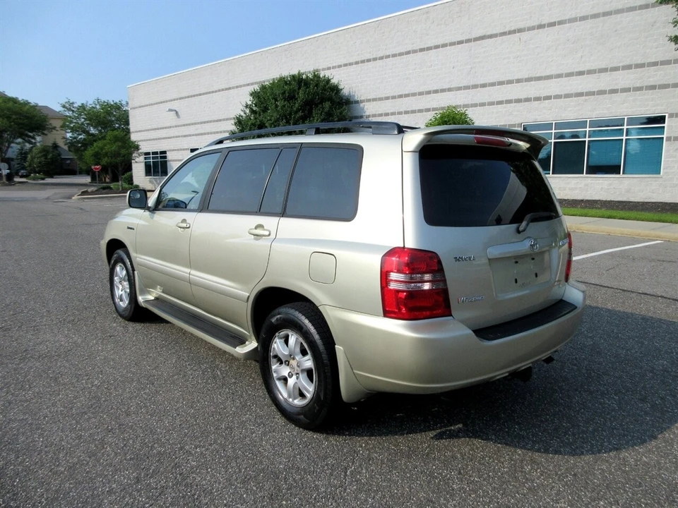 2003 Toyota Highlander - Image 3 of 21