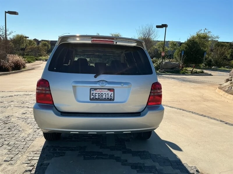 2003 Toyota Highlander - Image 15 of 21
