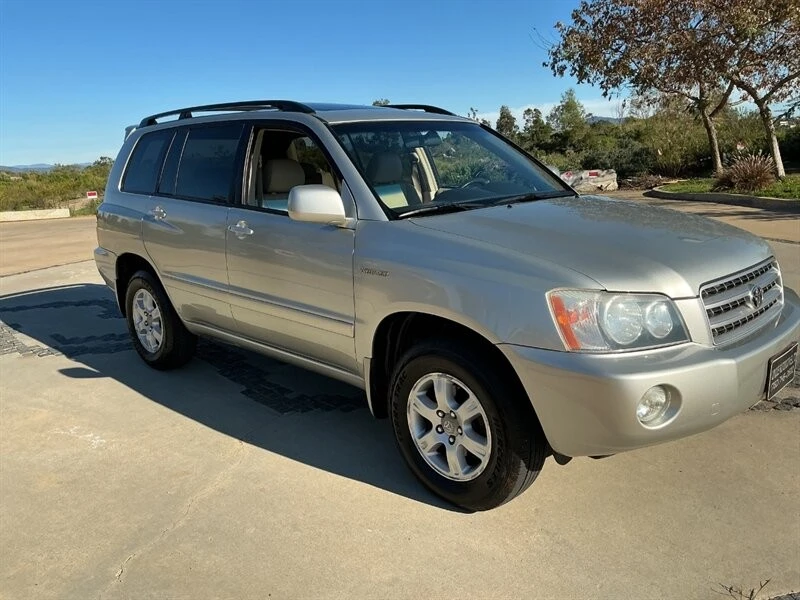 2003 Toyota Highlander - Image 9 of 21