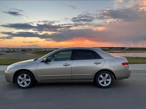 2003 Honda Accord 7th Gen - Image 3 of 5