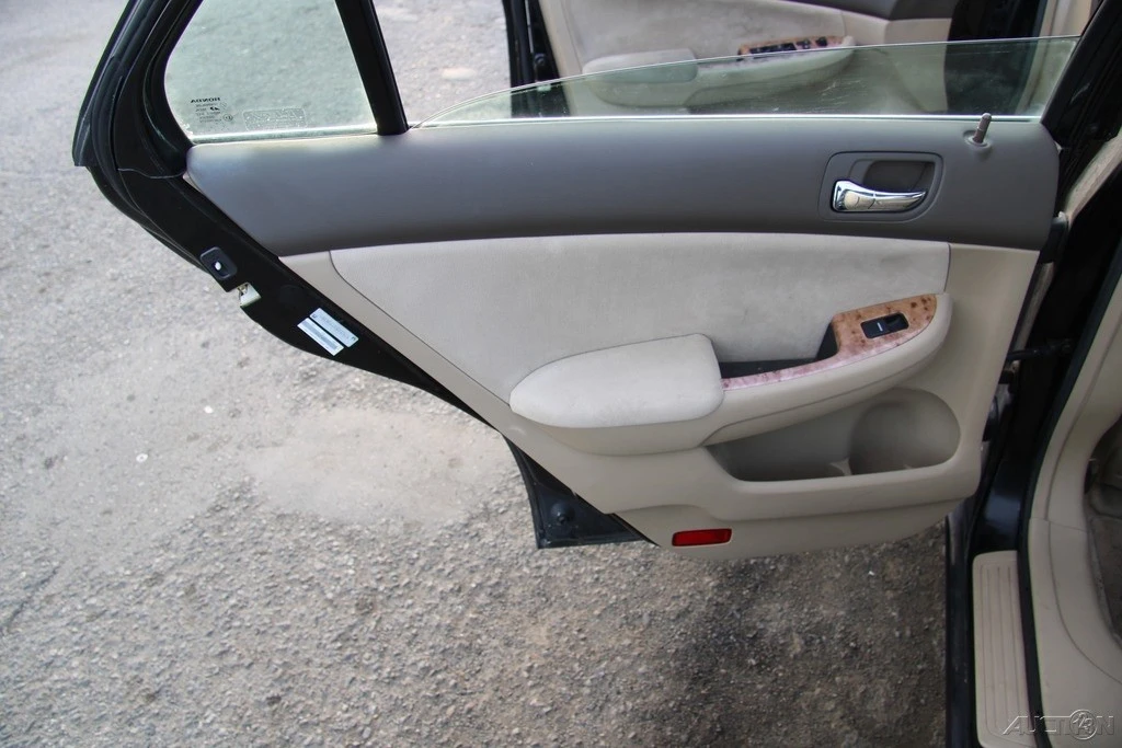 2003 Honda Accord 7th Gen - Image 17 of 21