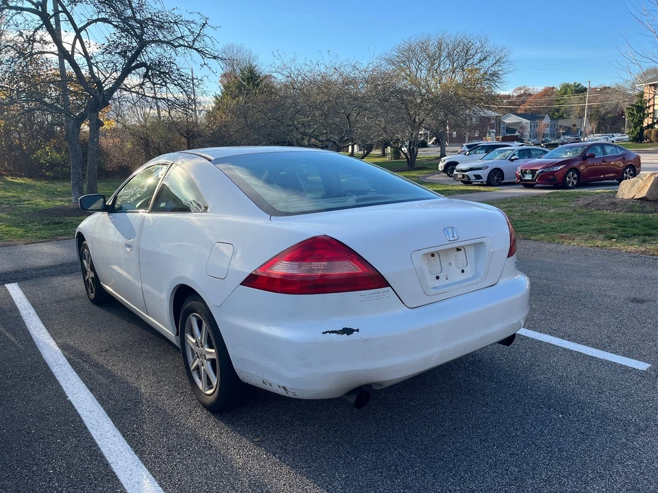 2003 Honda Accord 7th Gen - Image 4 of 5
