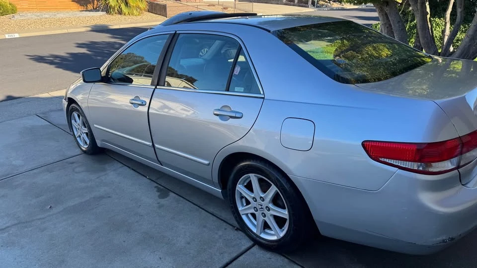 2003 Honda Accord 7th Gen - Image 3 of 10