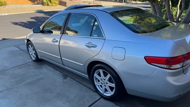 2003 Honda Accord 7th Gen - Image 3 of 10