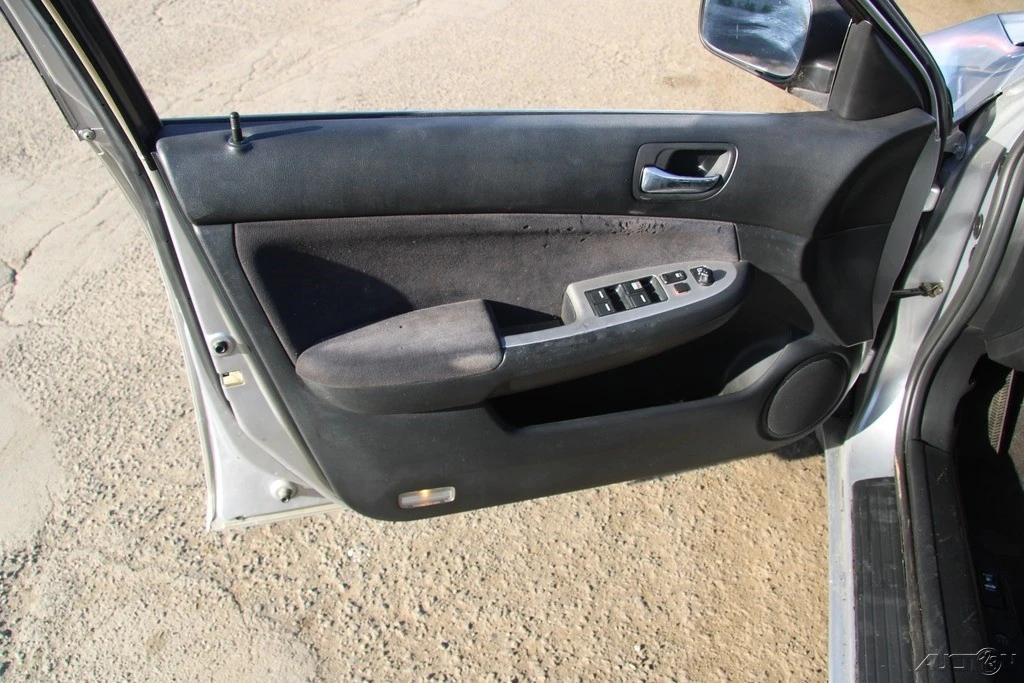 2003 Honda Accord 7th Gen - Image 13 of 21