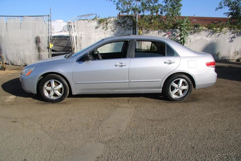 2003 Honda Accord 7th Gen - Image 3 of 21