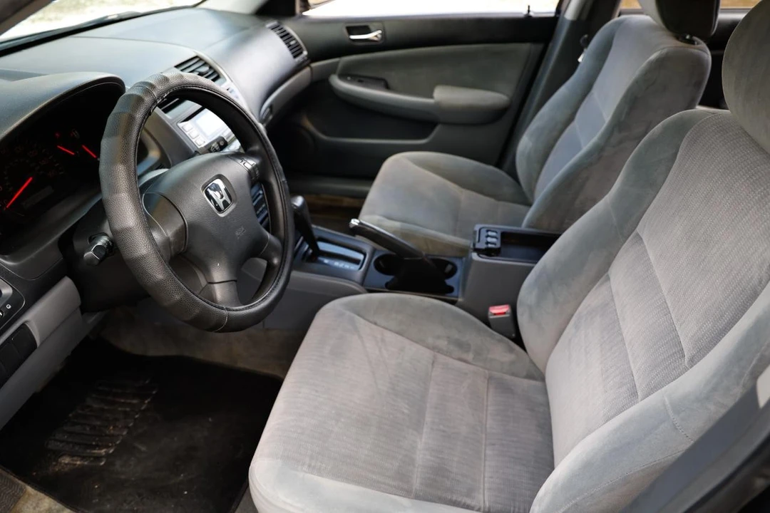 2003 Honda Accord 7th Gen - Image 4 of 12