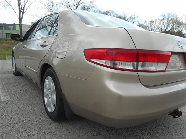 2003 Honda Accord 7th Gen - Image 6 of 12