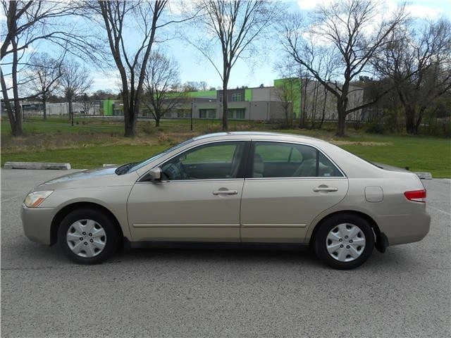 2003 Honda Accord 7th Gen - Image 8 of 12