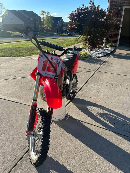 2003 Honda CR - Image 4 of 5