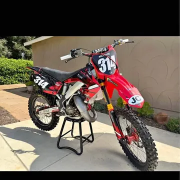 2003 Honda CR