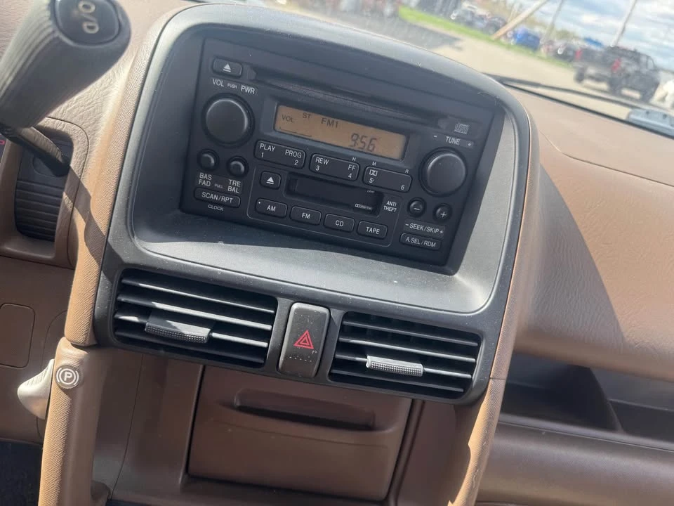 2003 Honda CR-V 2nd Gen - Image 11 of 18