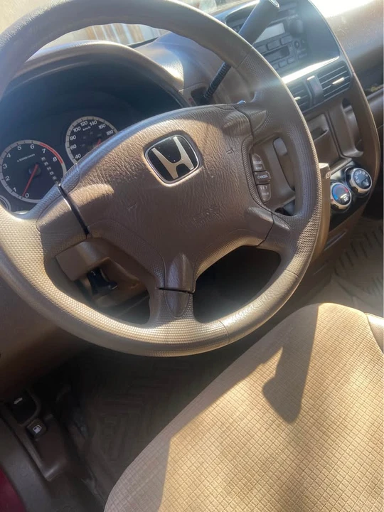 2003 Honda CR-V 2nd Gen - Image 2 of 5