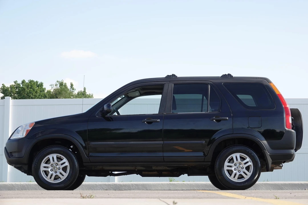 2003 Honda CR-V 2nd Gen - Image 3 of 31