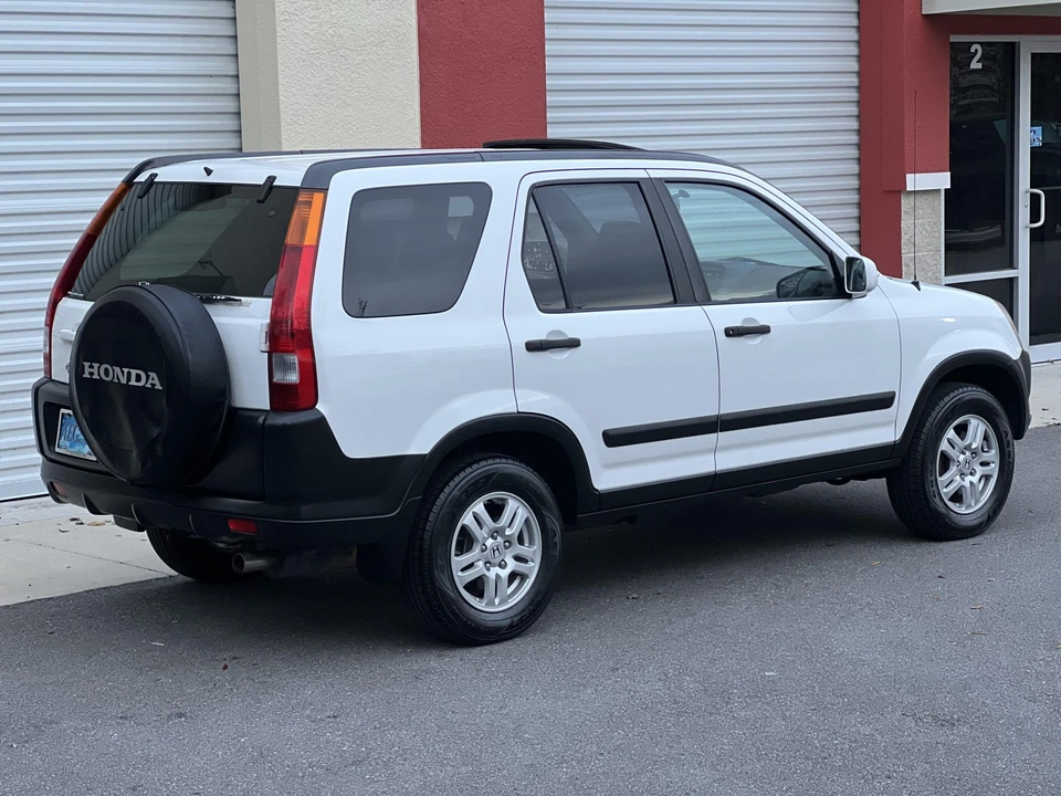 2003 Honda CR-V 2nd Gen - Image 12 of 31