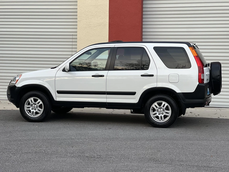 2003 Honda CR-V 2nd Gen - Image 25 of 31