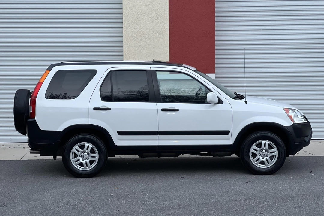 2003 Honda CR-V 2nd Gen - Image 8 of 31