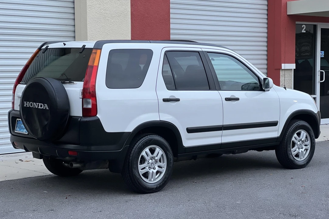 2003 Honda CR-V 2nd Gen - Image 11 of 31