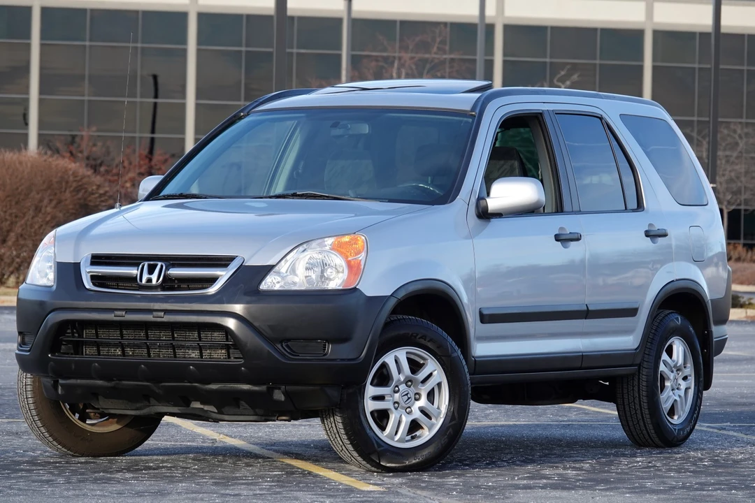 2003 Honda CR-V 2nd Gen - Image 3 of 31