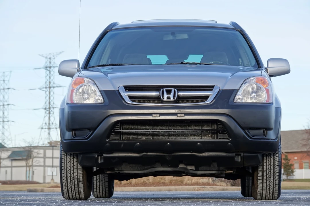 2003 Honda CR-V 2nd Gen - Image 10 of 31