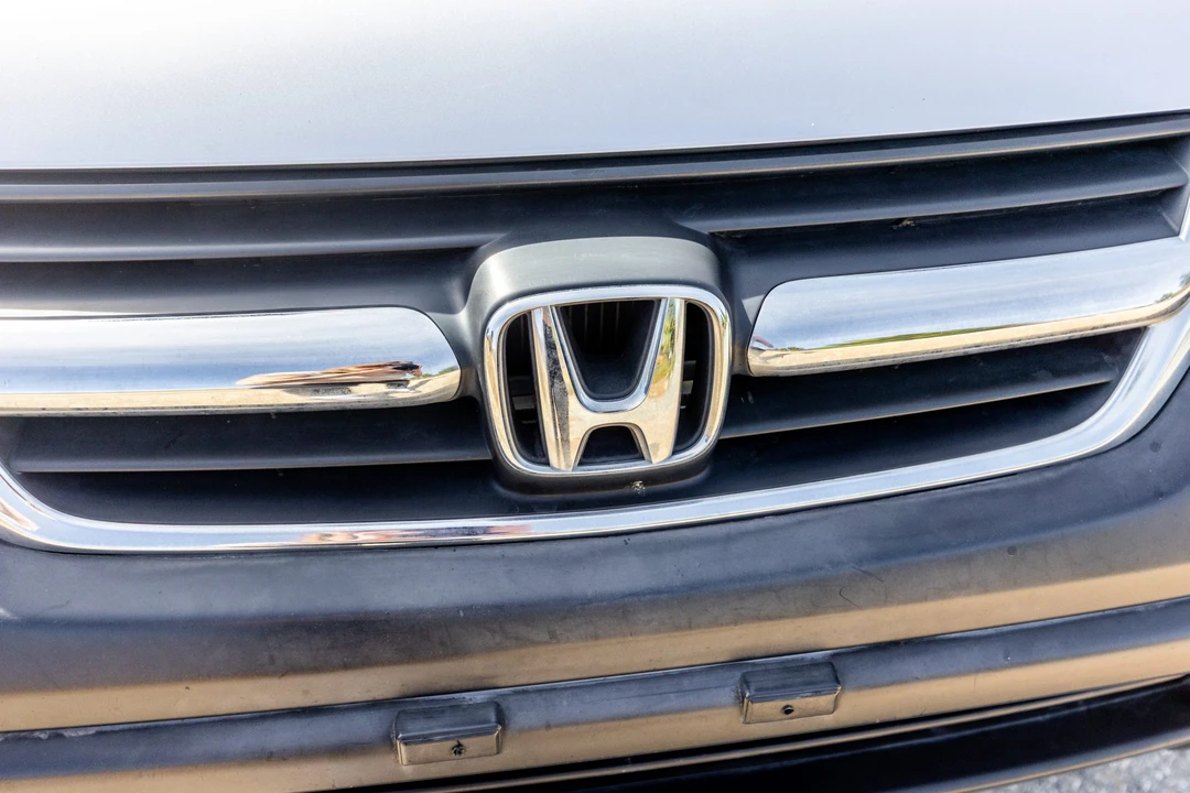 2003 Honda CR-V 2nd Gen - Image 12 of 31