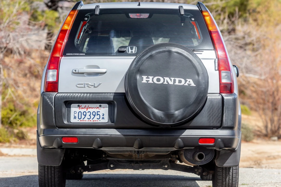 2003 Honda CR-V 2nd Gen - Image 8 of 31