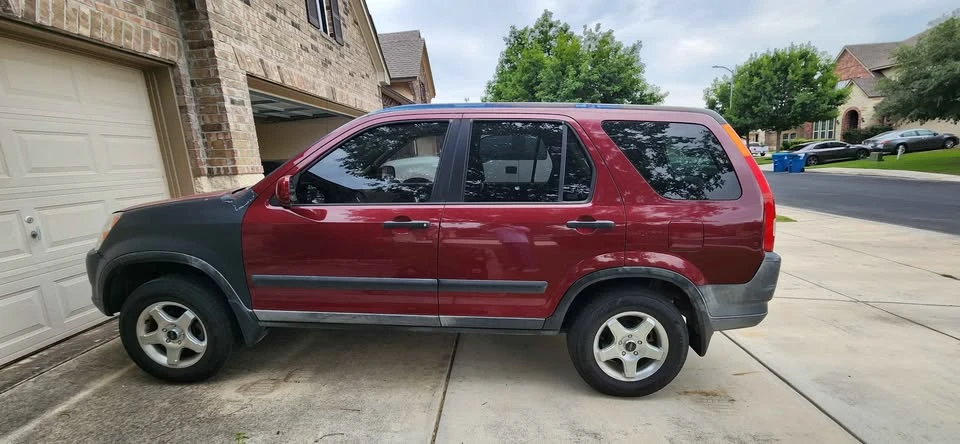2003 Honda CR-V 2nd Gen - Image 3 of 10