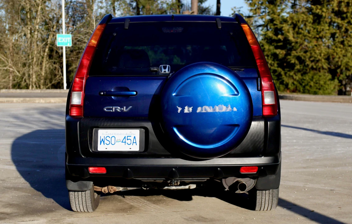 2003 Honda CR-V 2nd Gen - Image 4 of 31