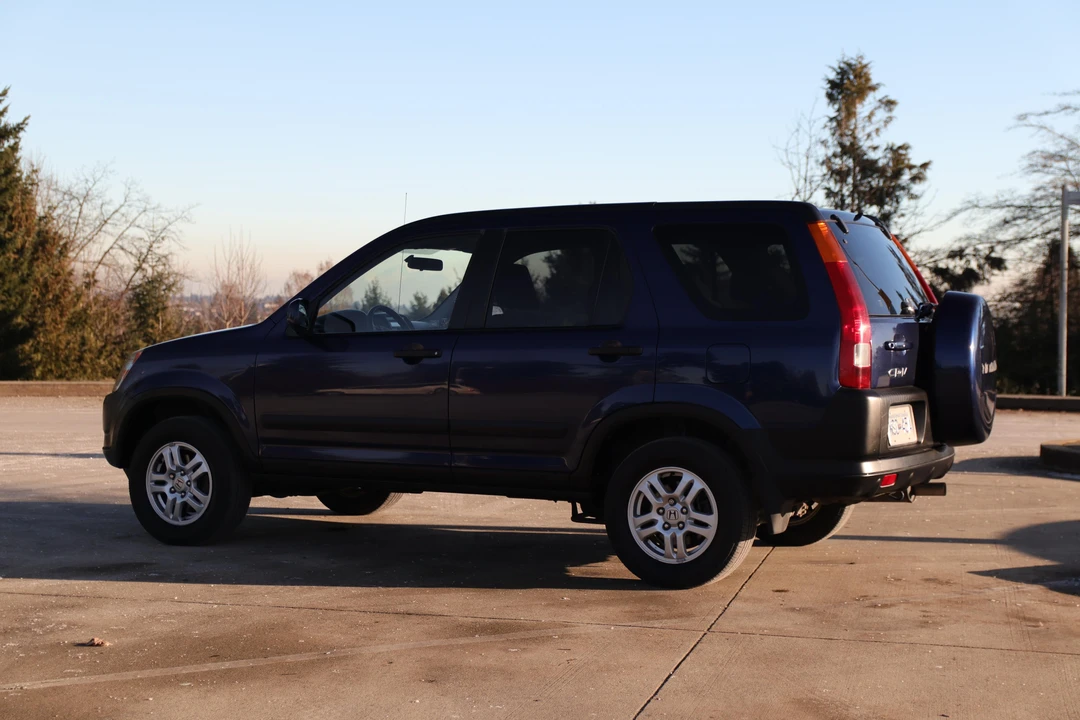 2003 Honda CR-V 2nd Gen - Image 13 of 31