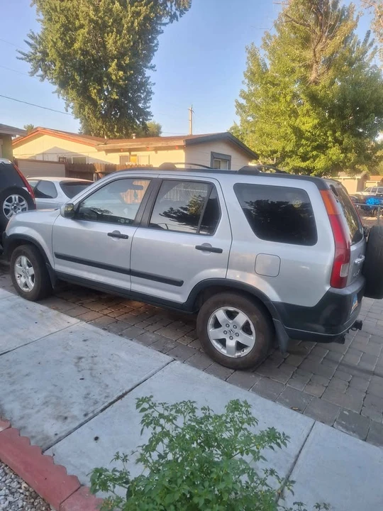 2003 Honda CR-V 2nd Gen - Image 6 of 8