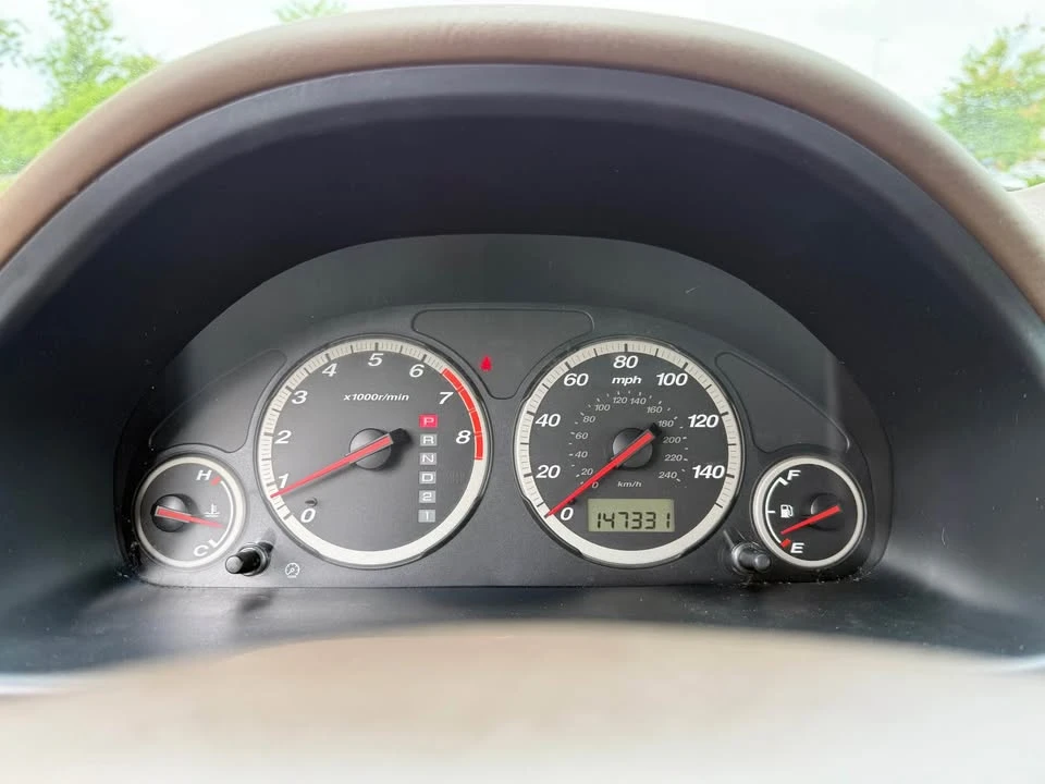 2003 Honda CR-V 2nd Gen - Image 11 of 19