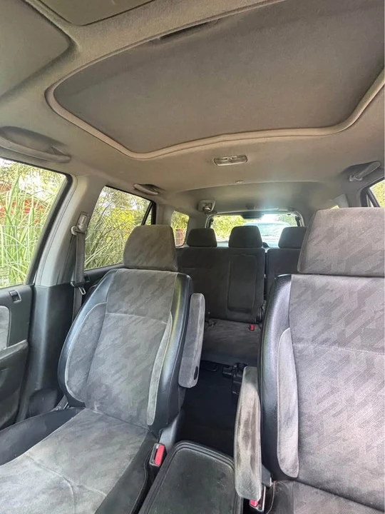 2003 Honda CR-V 2nd Gen - Image 6 of 10