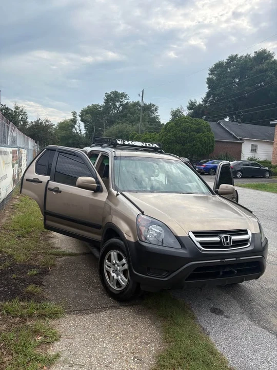 2003 Honda CR-V 2nd Gen - Image 4 of 7