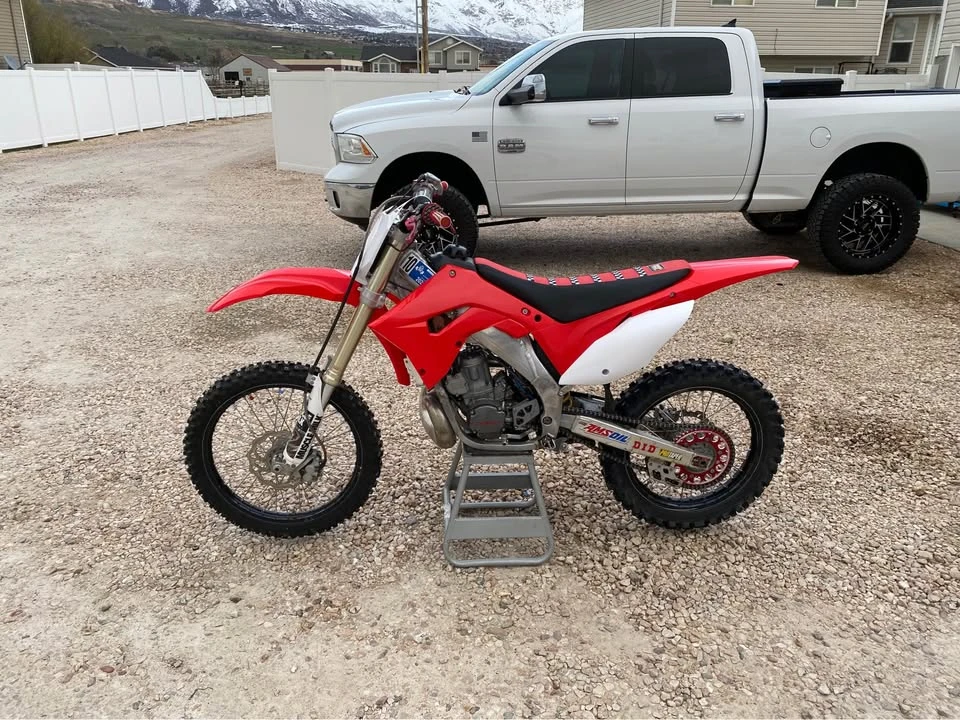 2003 Honda CR - Image 4 of 4