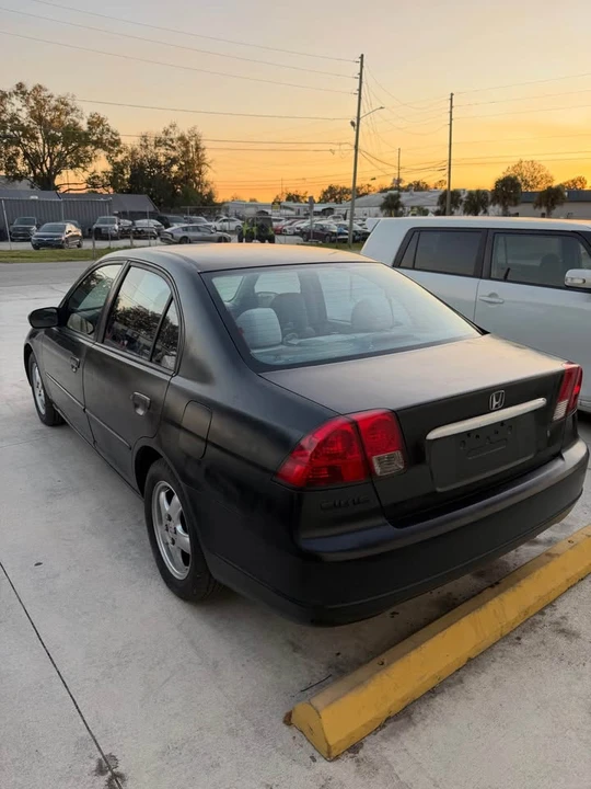 2003 Honda Civic 7th Gen - Image 2 of 9