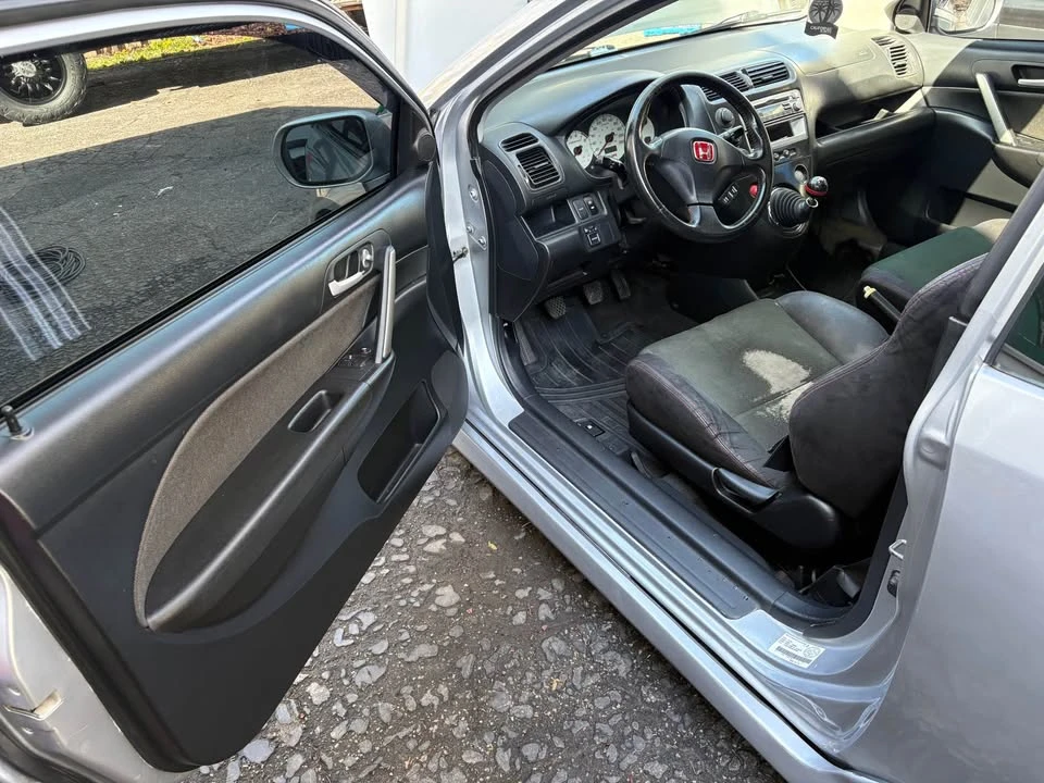 2003 Honda Civic 7th Gen - Image 11 of 15