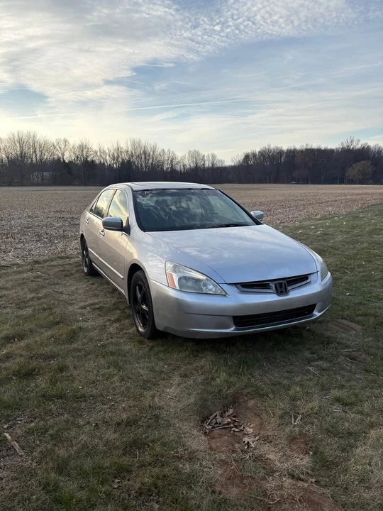 2003 Honda Civic 7th Gen - Image 2 of 6