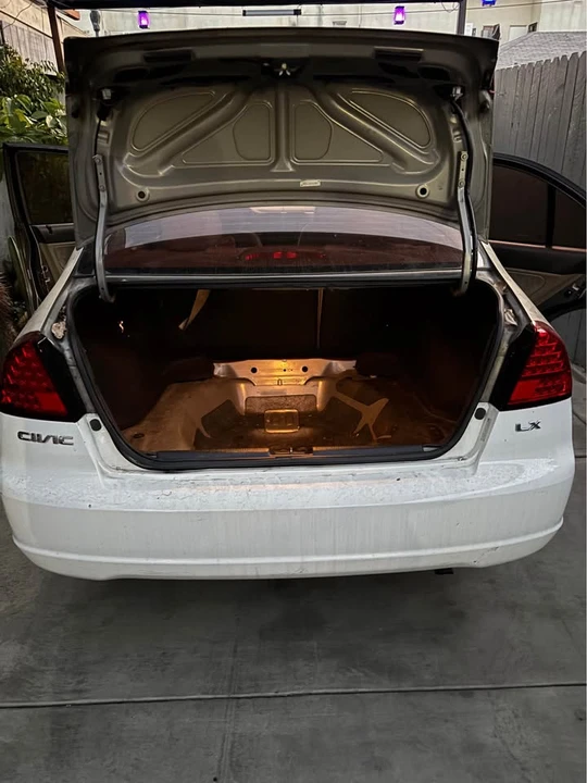 2003 Honda Civic 7th Gen - Image 8 of 8