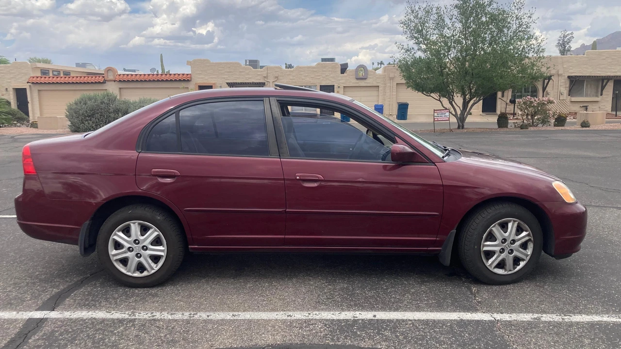 2003 Honda Civic 7th Gen - Image 8 of 21