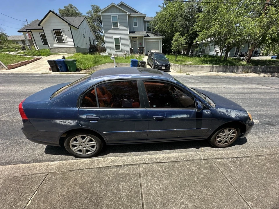 2003 Honda Civic 7th Gen - Image 6 of 13