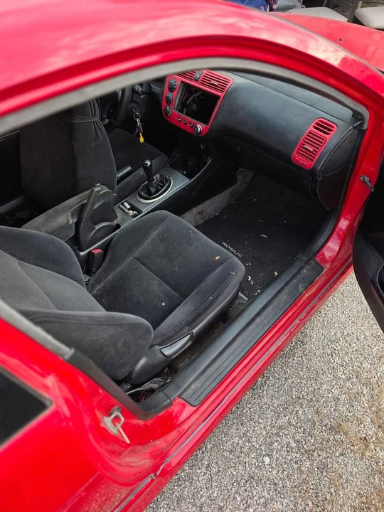 2003 Honda Civic 7th Gen - Image 6 of 8