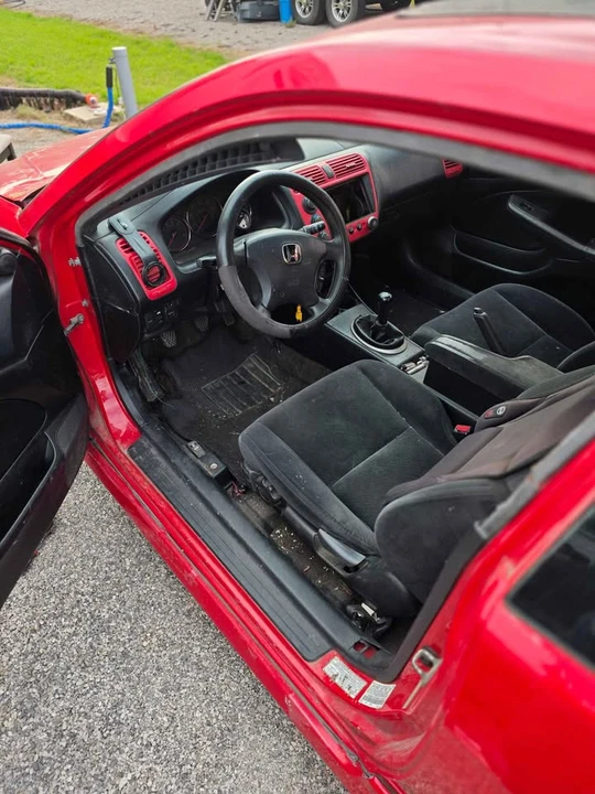 2003 Honda Civic 7th Gen - Image 5 of 8
