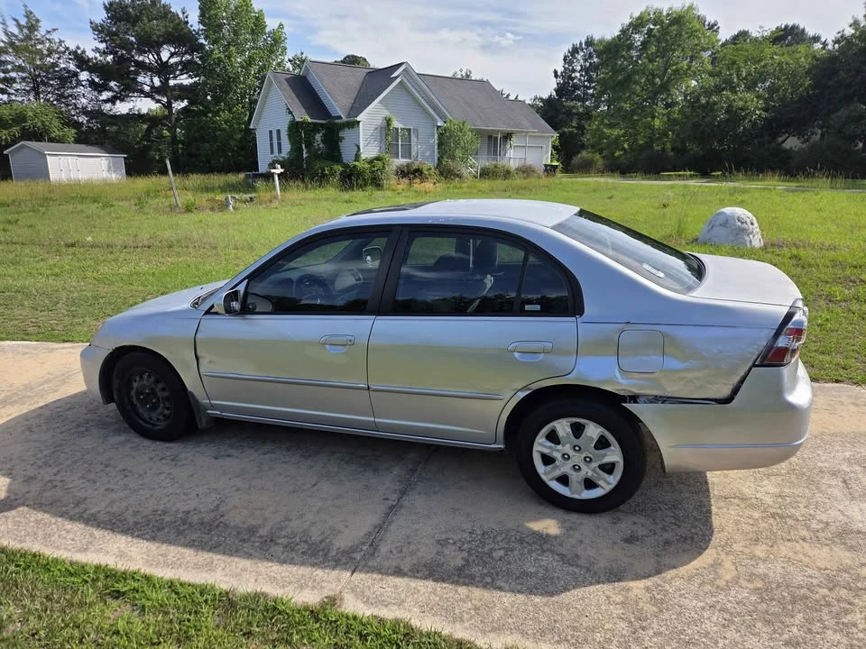 2003 Honda Civic 7th Gen - Image 4 of 8