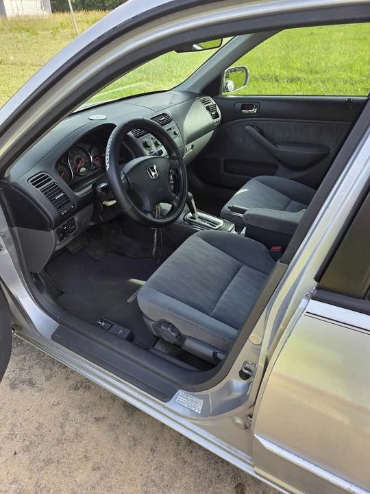 2003 Honda Civic 7th Gen - Image 6 of 8