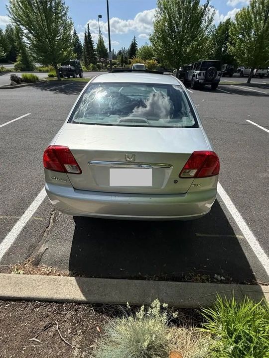 2003 Honda Civic 7th Gen - Image 2 of 8