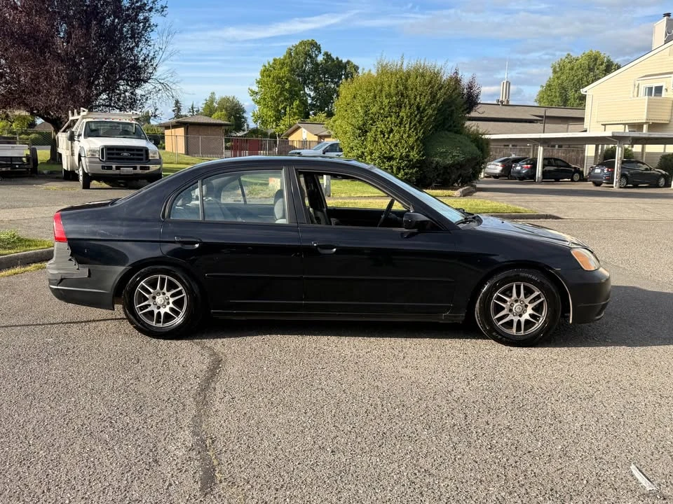 2003 Honda Civic 7th Gen - Image 2 of 5