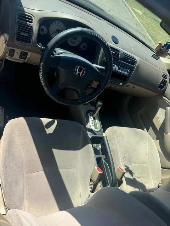 2003 Honda Civic 7th Gen - Image 6 of 7
