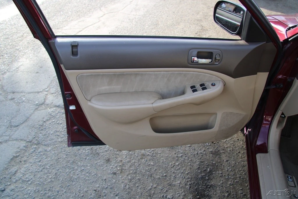 2003 Honda Civic 7th Gen - Image 11 of 21