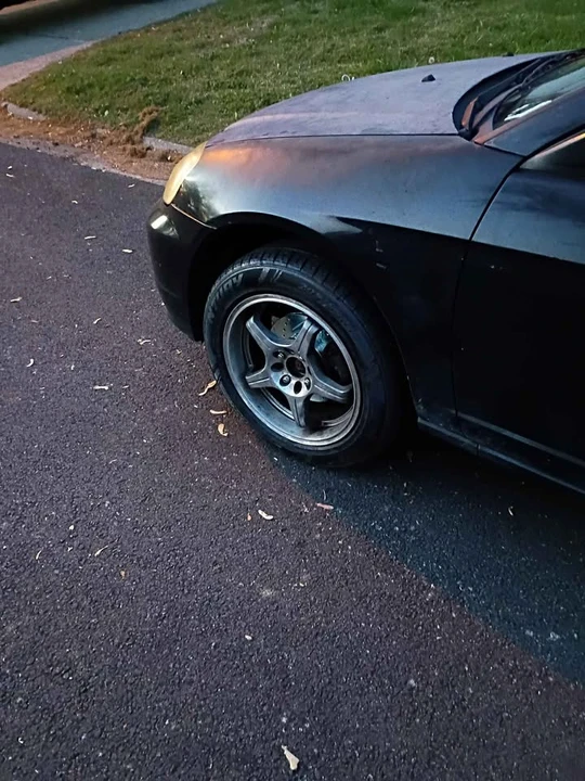 2003 Honda Civic 7th Gen - Image 2 of 11